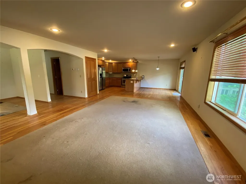 31672 Military Road S Auburn WA 98001