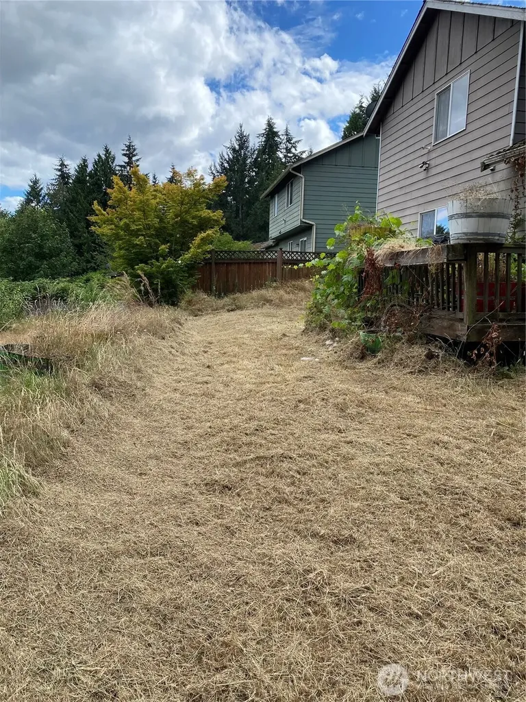 31672 Military Road S Auburn WA 98001