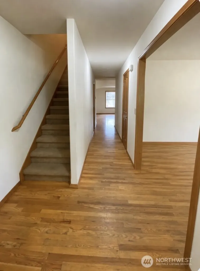 31672 Military Road S Auburn WA 98001