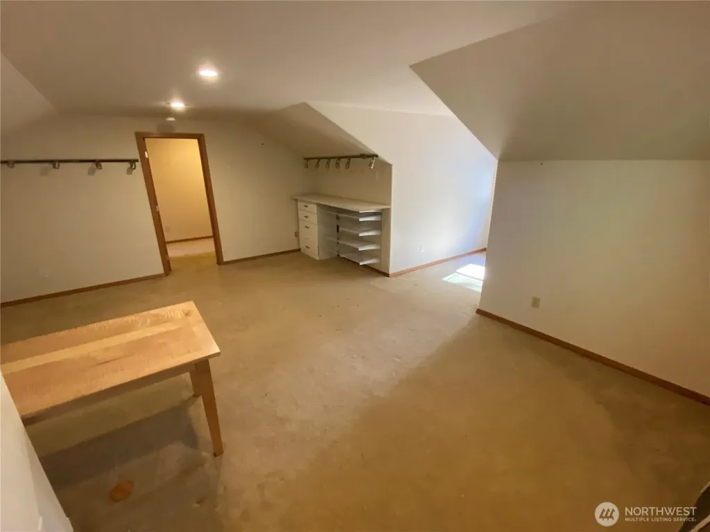 31672 Military Road S Auburn WA 98001