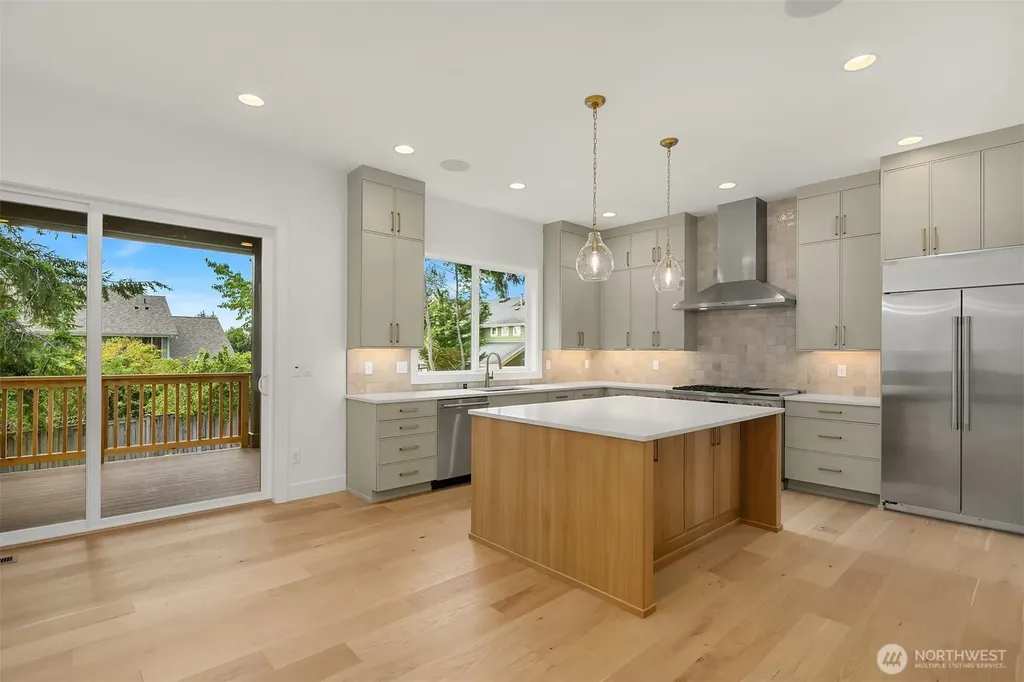 465 Orcas Ave NE Renton WA 98059