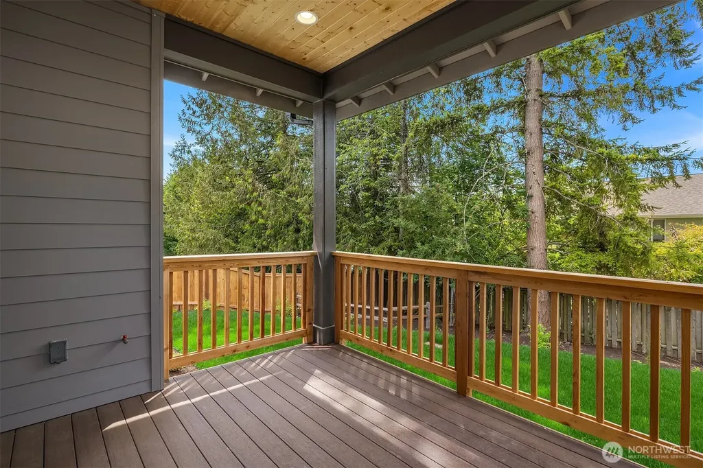 465 Orcas Ave NE Renton WA 98059