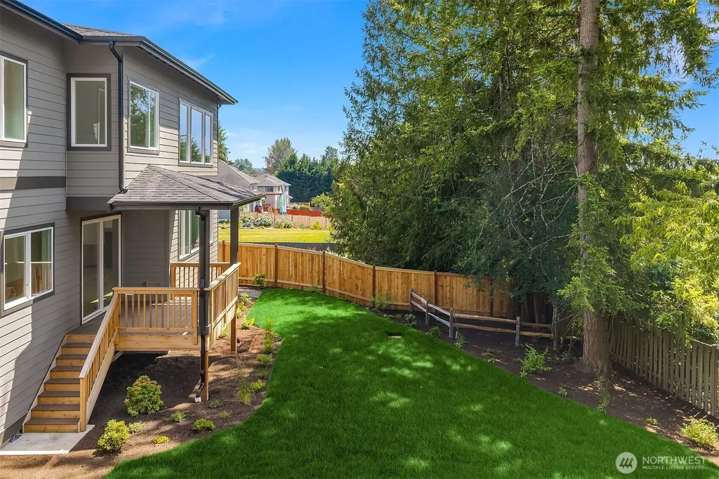 465 Orcas Ave NE Renton WA 98059