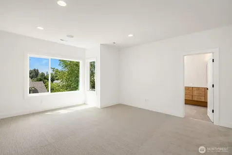 465 Orcas Ave NE Renton WA 98059