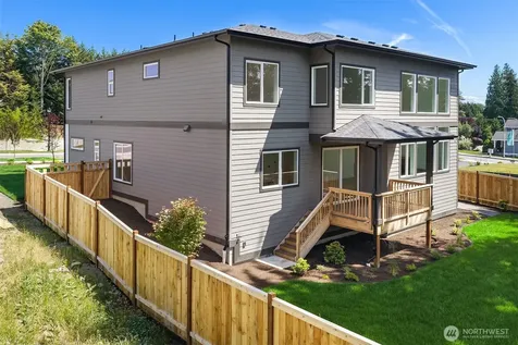 465 Orcas Ave NE Renton WA 98059