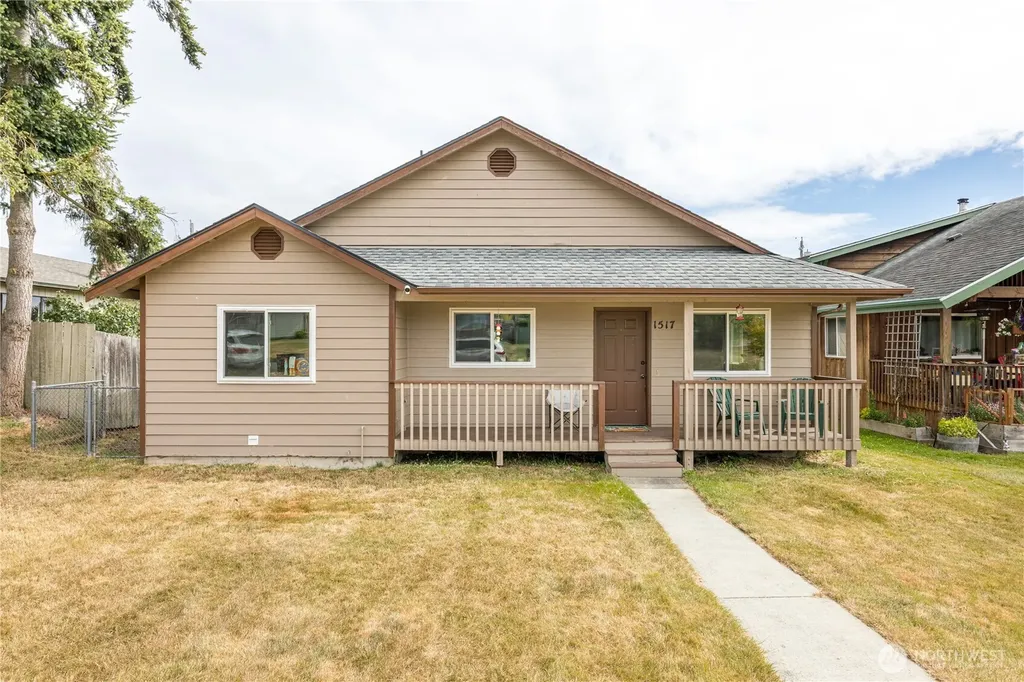 1517 W 7th Street Port Angeles WA 98363