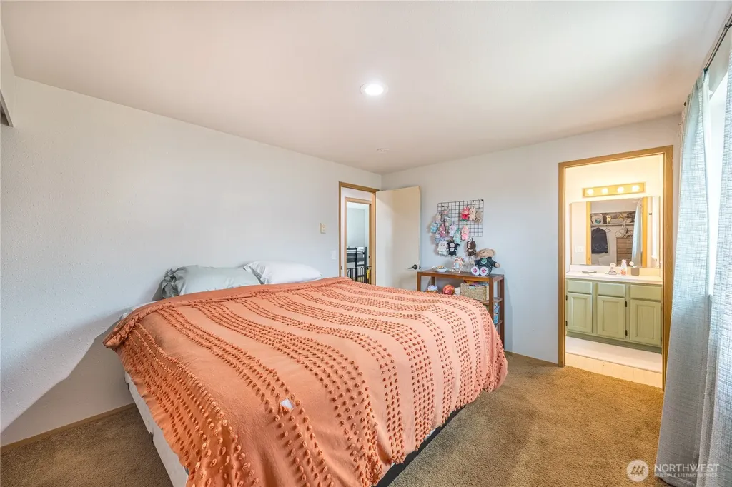 1517 W 7th Street Port Angeles WA 98363