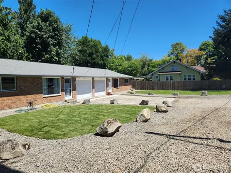 2609 W Stewart Puyallup WA 98378