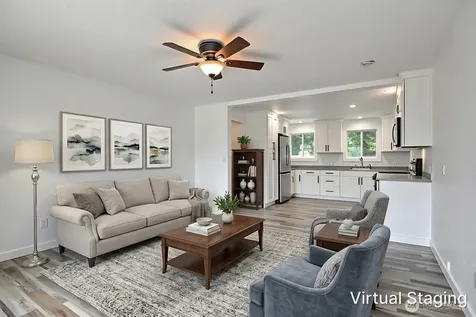 2609 W Stewart Puyallup WA 98378