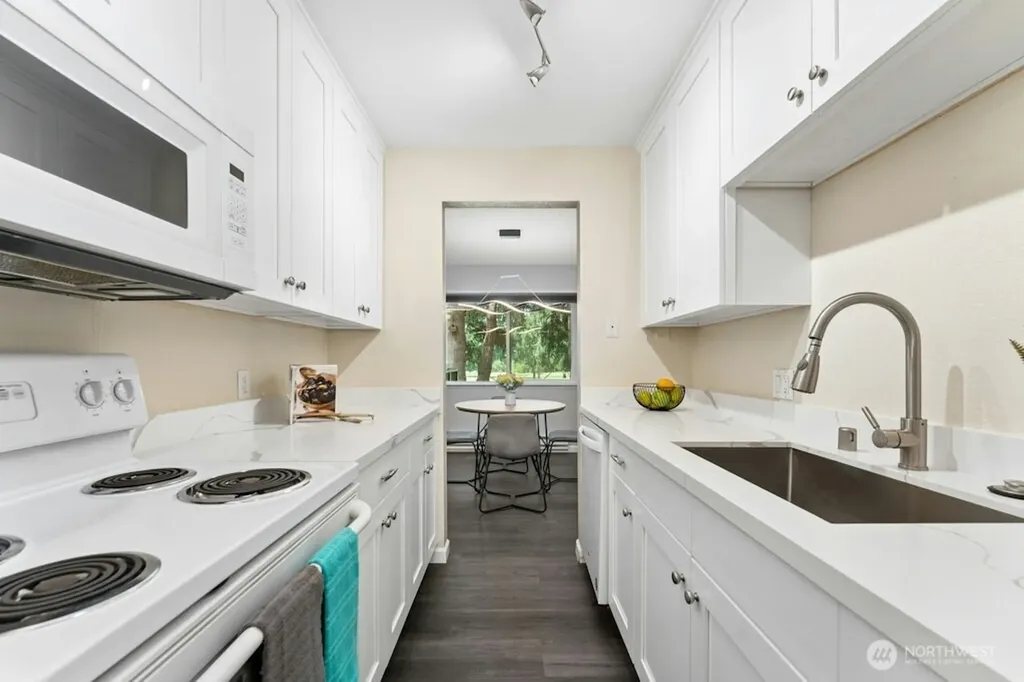 14602 NE 51st Street Bellevue WA 98007