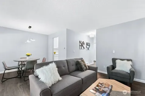 14602 NE 51st Street Bellevue WA 98007