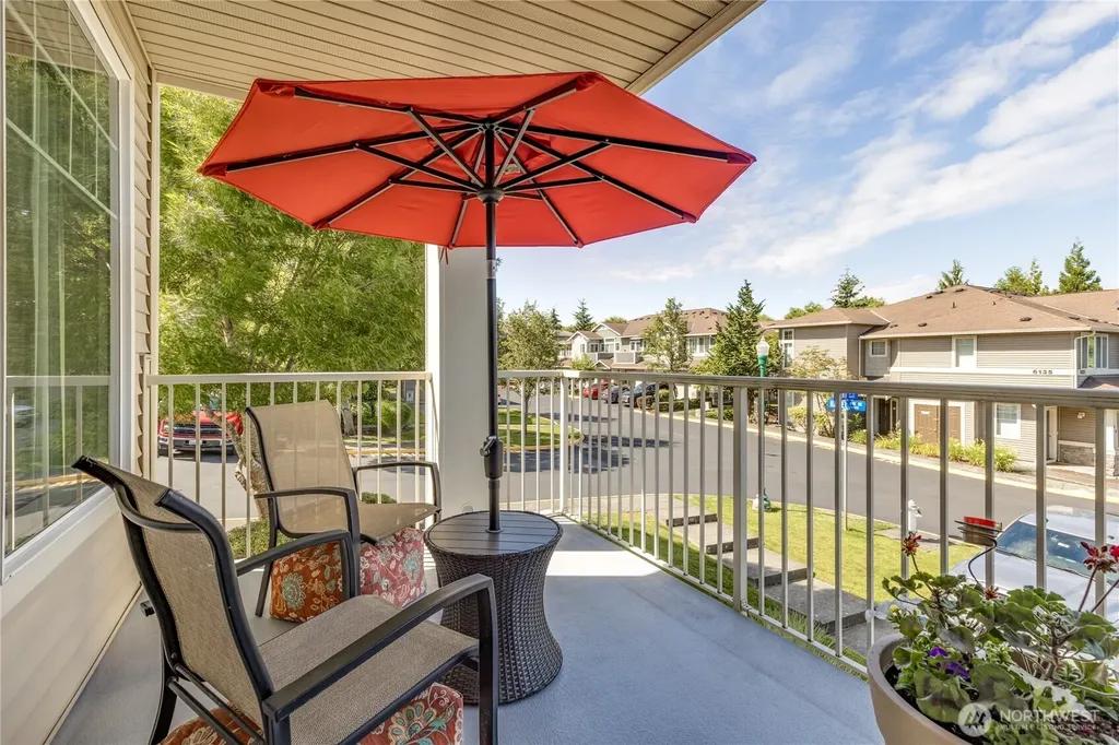 6137 Hazel Loop SE Auburn WA 98092