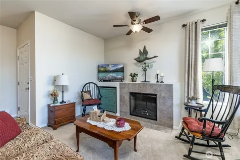 6137 Hazel Loop SE Auburn WA 98092