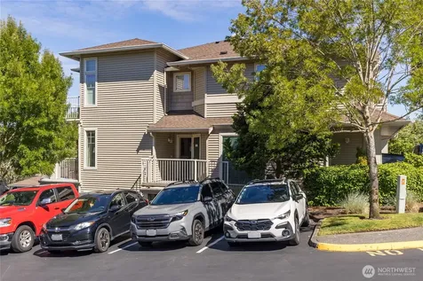 6137 Hazel Loop SE Auburn WA 98092