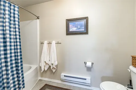 6137 Hazel Loop SE Auburn WA 98092