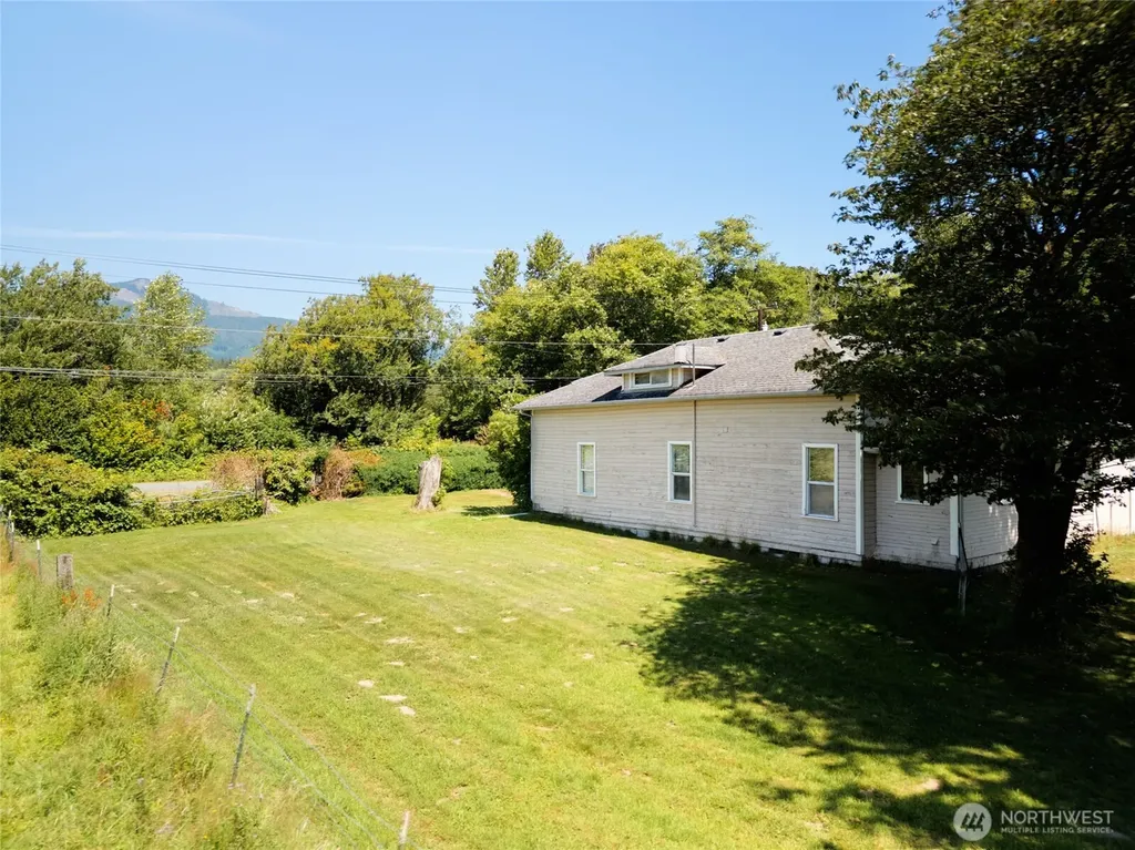 35240 Lyman Hamilton Highway Sedro Woolley WA 98284