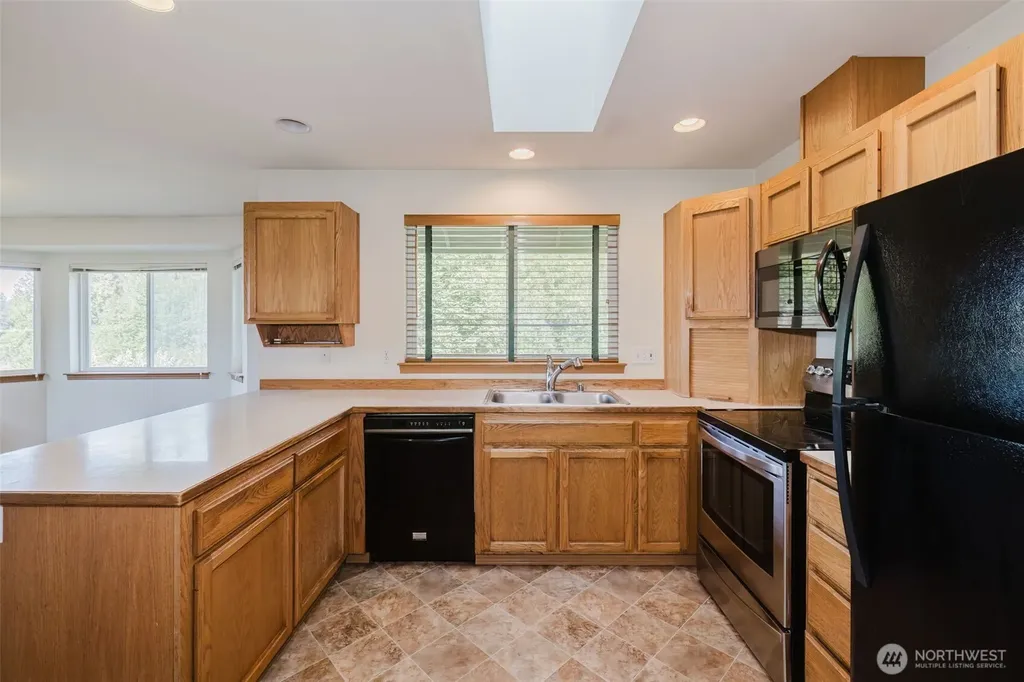 5305 Harbor Ridge Drive Bremerton WA 98312