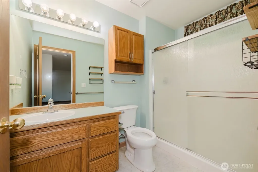5305 Harbor Ridge Drive Bremerton WA 98312