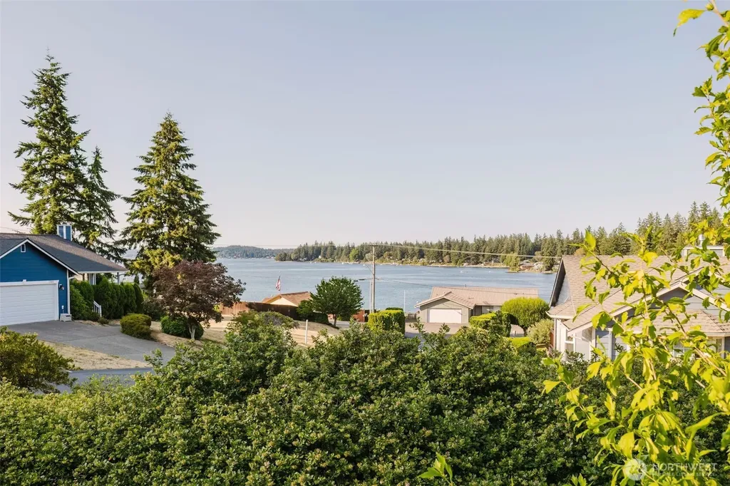 5305 Harbor Ridge Drive Bremerton WA 98312