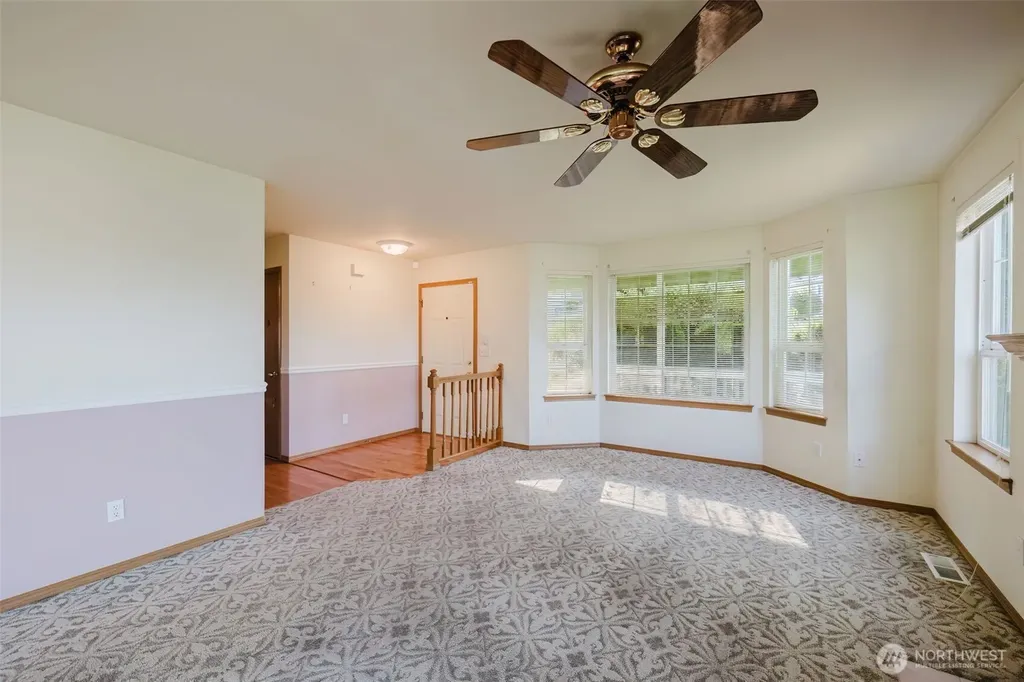 5305 Harbor Ridge Drive Bremerton WA 98312