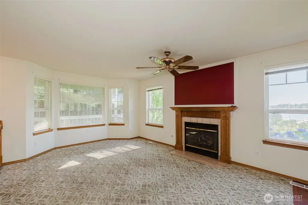 5305 Harbor Ridge Drive Bremerton WA 98312