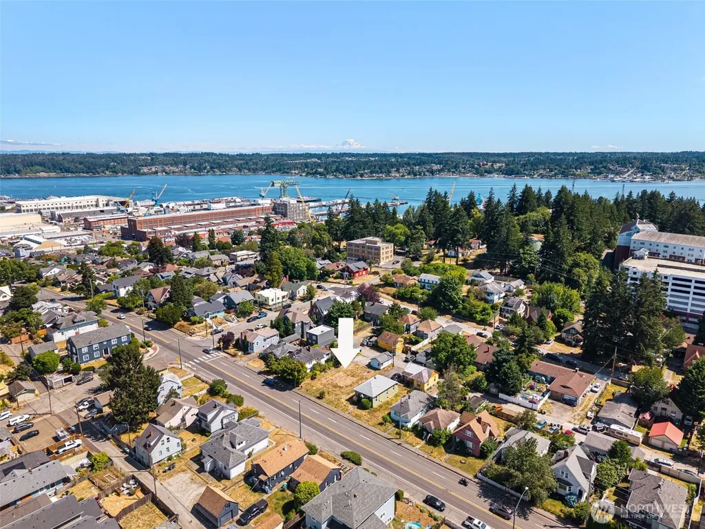 1713 Burwell Street Bremerton WA 98337