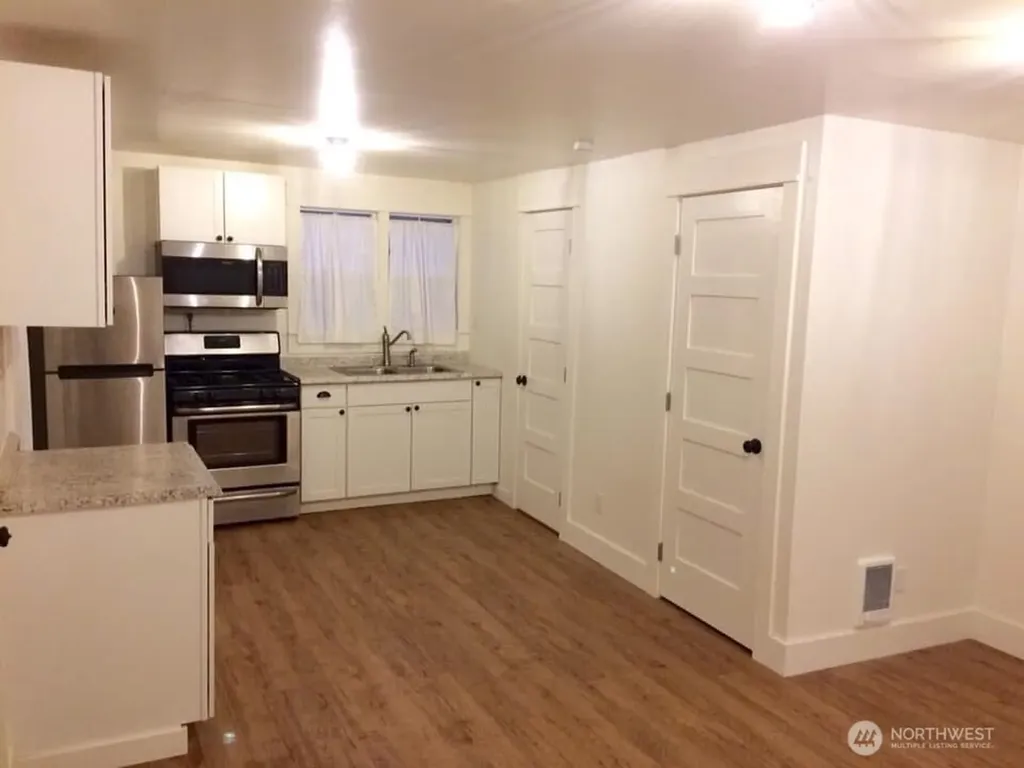 1713 Burwell Street Bremerton WA 98337