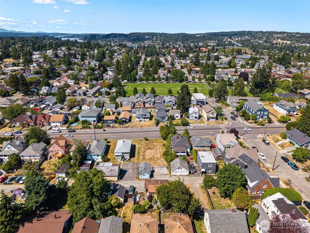 1713 Burwell Street Bremerton WA 98337