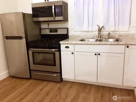 1713 Burwell Street Bremerton WA 98337