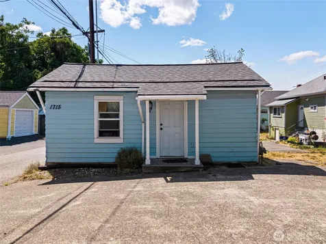 1713 Burwell Street Bremerton WA 98337