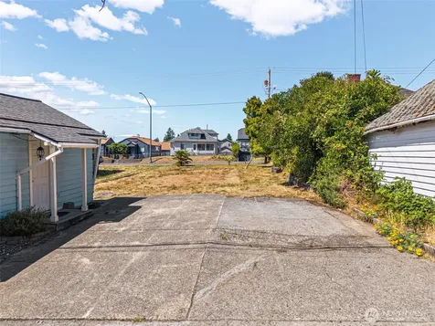1713 Burwell Street Bremerton WA 98337