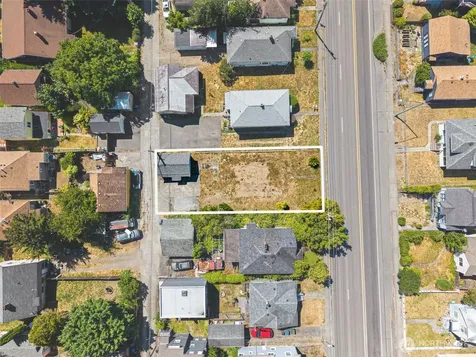 1713 Burwell Street Bremerton WA 98337