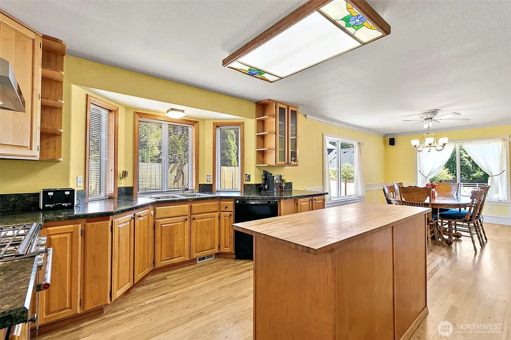 21503 21st Street E Lake Tapps WA 98391