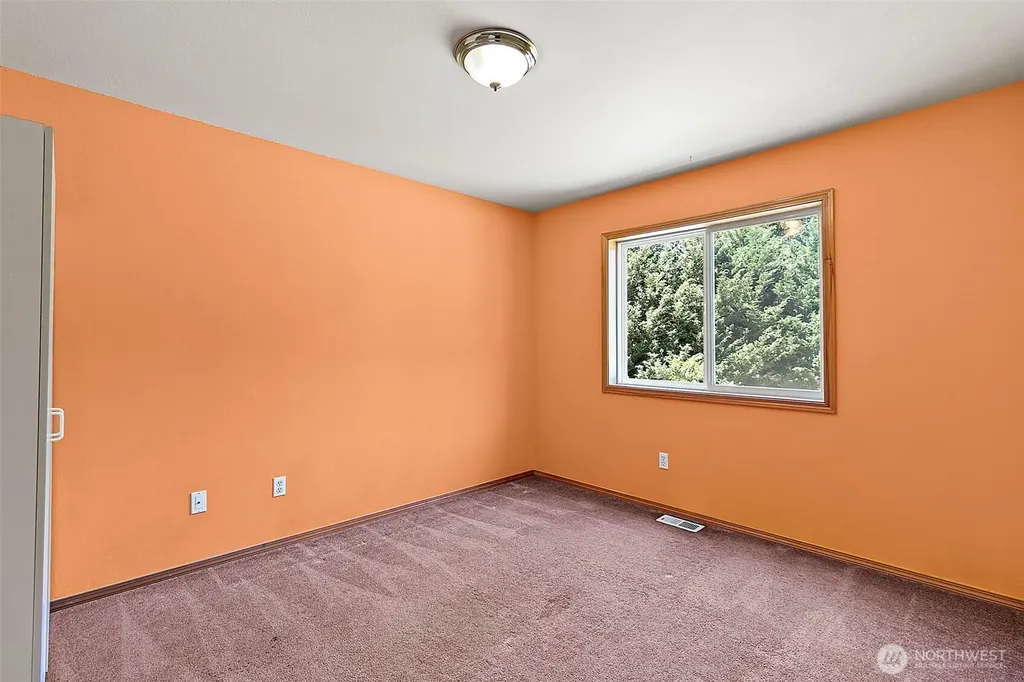 21503 21st Street E Lake Tapps WA 98391
