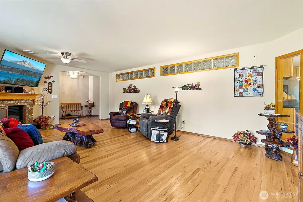 21503 21st Street E Lake Tapps WA 98391
