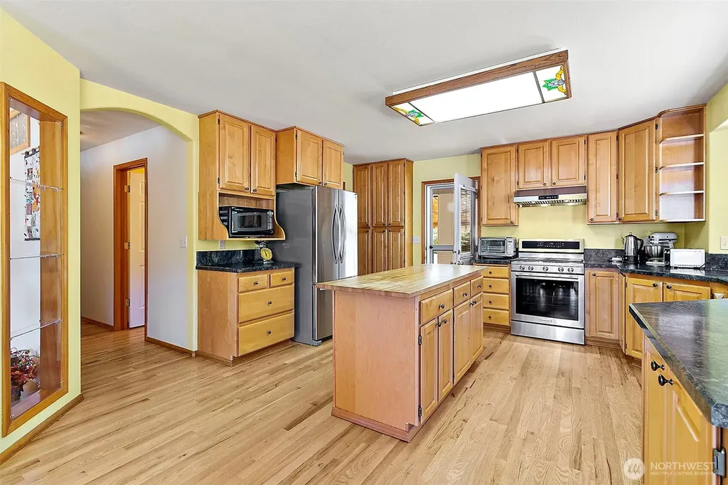 21503 21st Street E Lake Tapps WA 98391