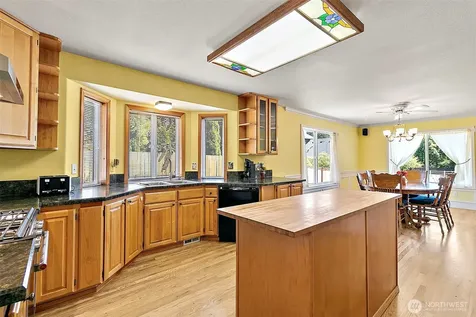 21503 21st Street E Lake Tapps WA 98391