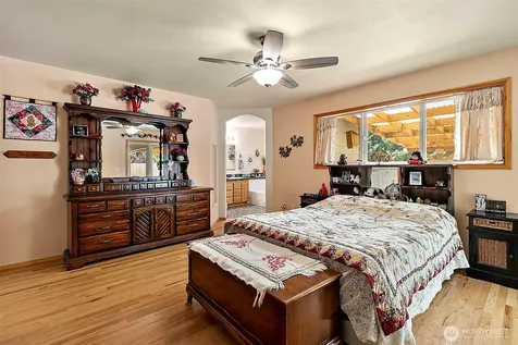 21503 21st Street E Lake Tapps WA 98391