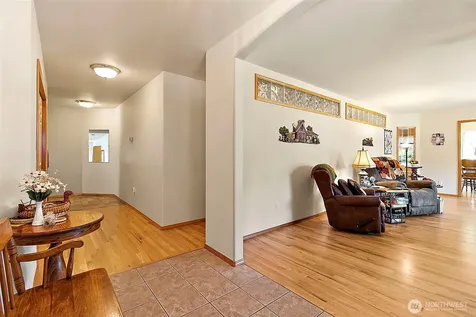 21503 21st Street E Lake Tapps WA 98391