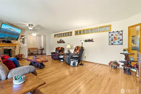 21503 21st Street E Lake Tapps WA 98391