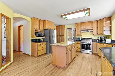 21503 21st Street E Lake Tapps WA 98391