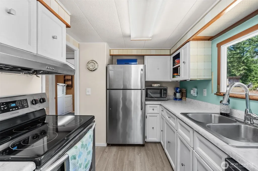 1649 SW Wildwood Road Port Orchard WA 98367