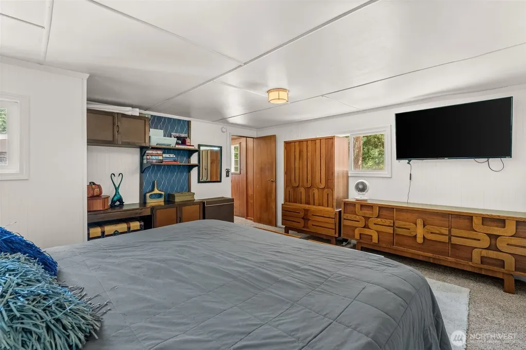 1649 SW Wildwood Road Port Orchard WA 98367