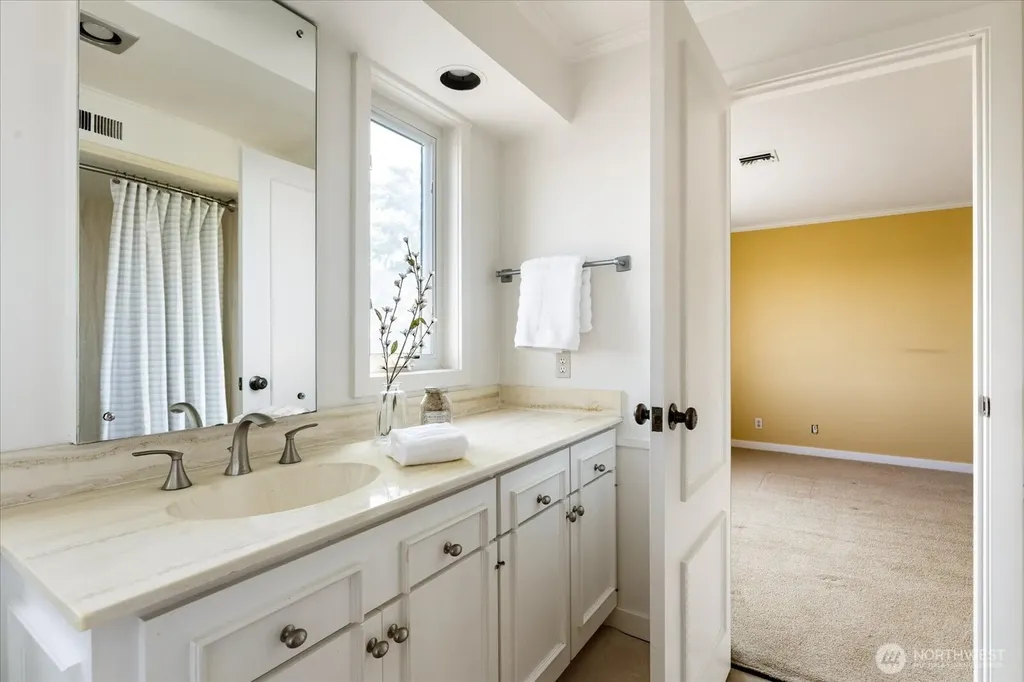 2374 Soundview Drive Langley WA 98260