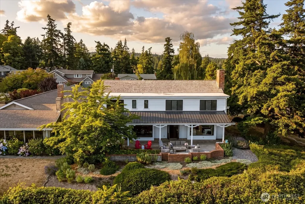 2374 Soundview Drive Langley WA 98260