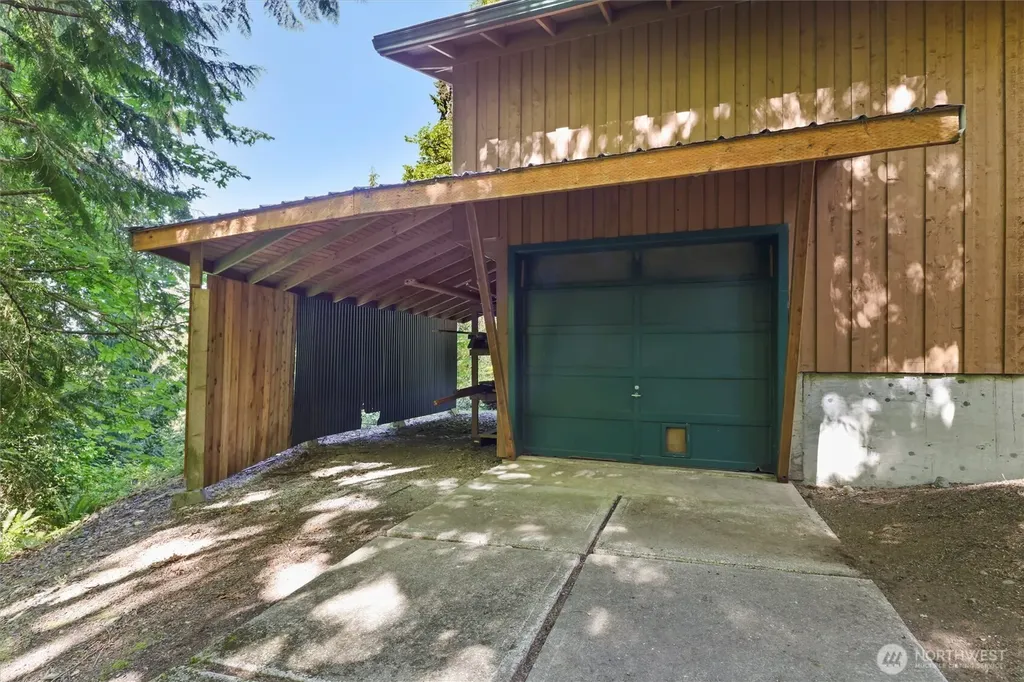 18503 SE 64th Way Issaquah WA 98027
