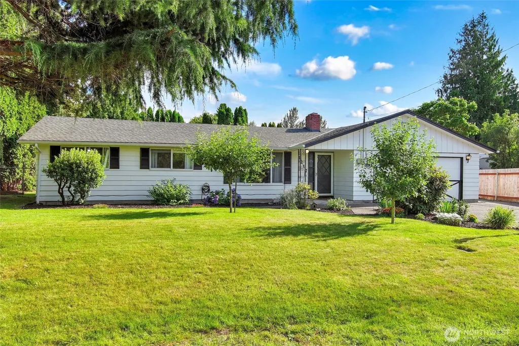 1217 S Walnut Street Burlington WA 98233