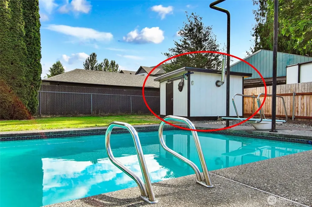 1217 S Walnut Street Burlington WA 98233