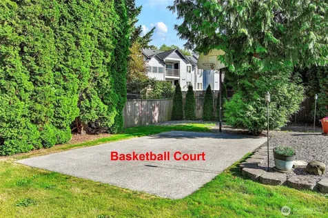 1217 S Walnut Street Burlington WA 98233