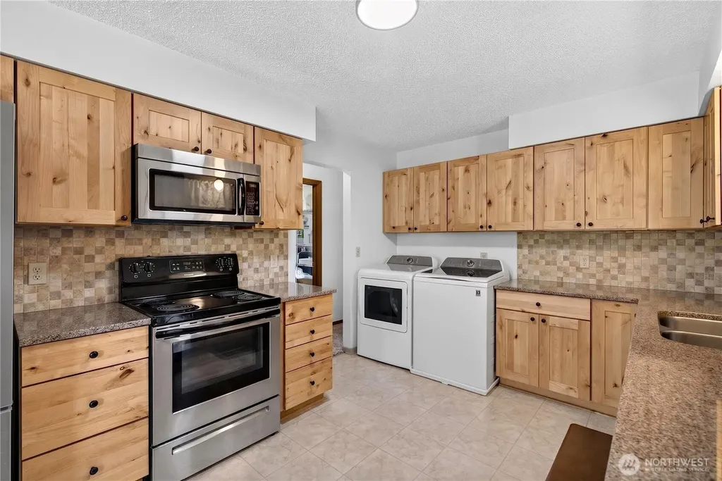 301 Arrowhead Place SW Mattawa WA 99349
